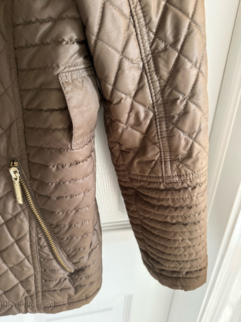Michael Kors Quilted Brown Utility Jacket with Gold-Tone Hardware - Picture 7 of 10